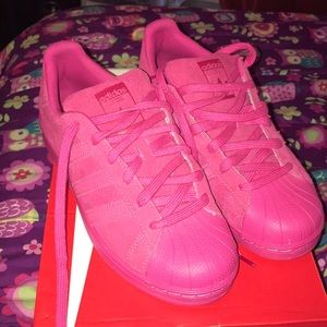 Adidas superstars